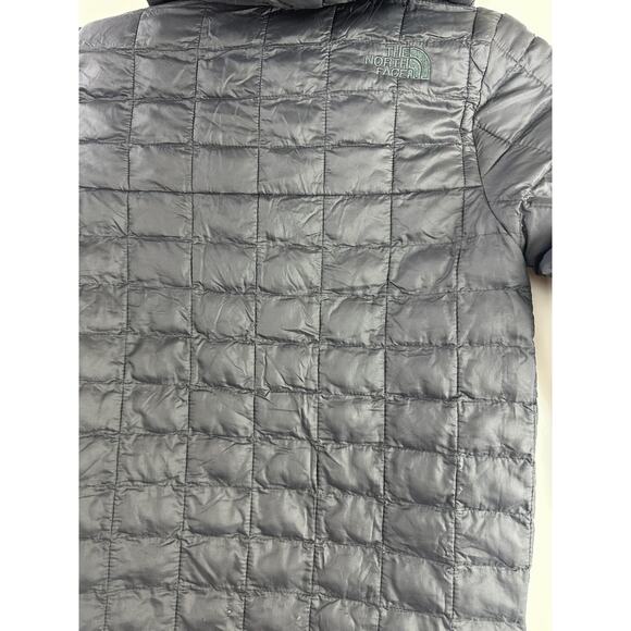 The North Face Boys ThermoBall Hooded Jacket Small 7/8 Full Zip Puffer *Flawed - Picture 14 of 14